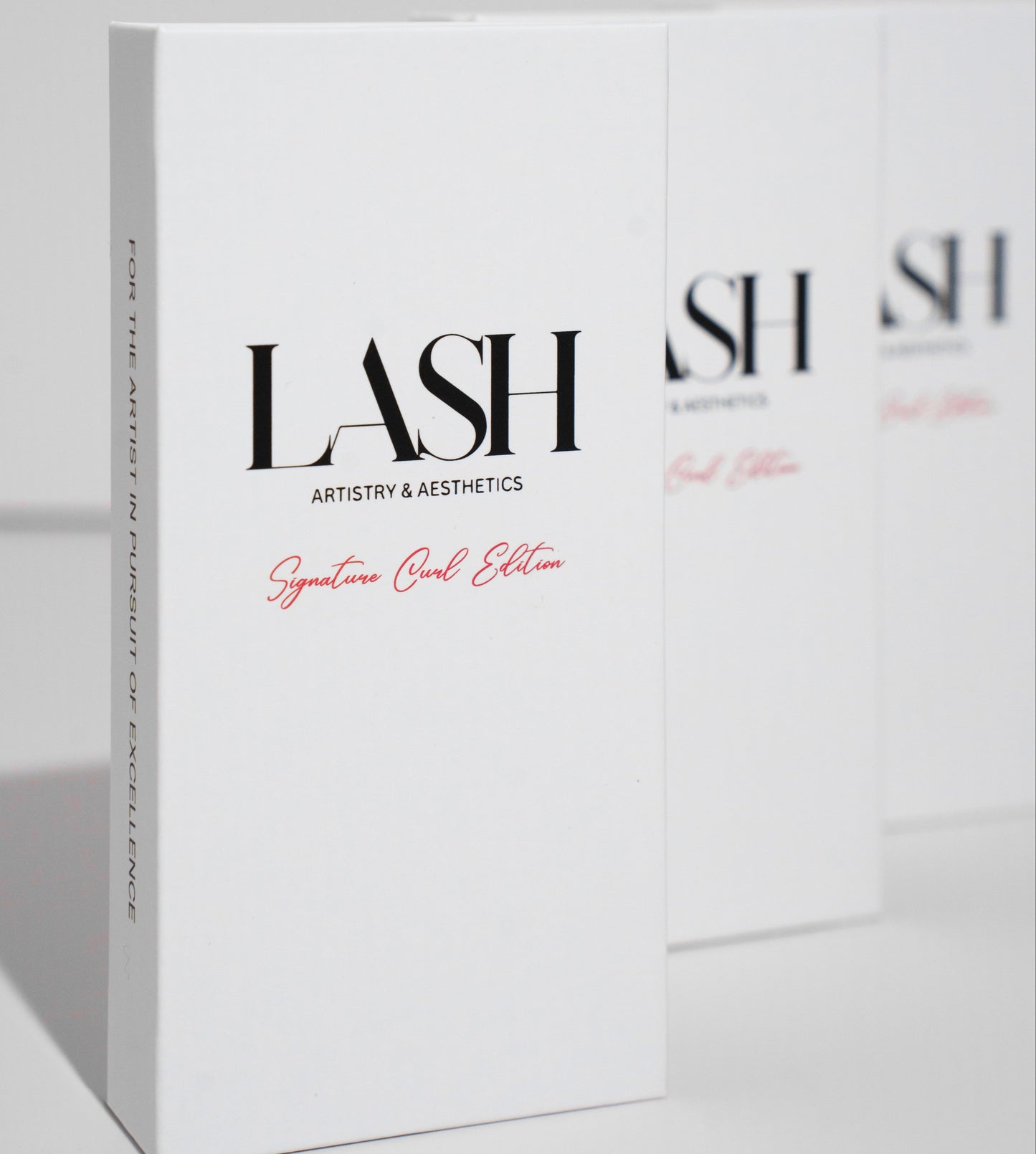 SIGNATURE LASH CURLS